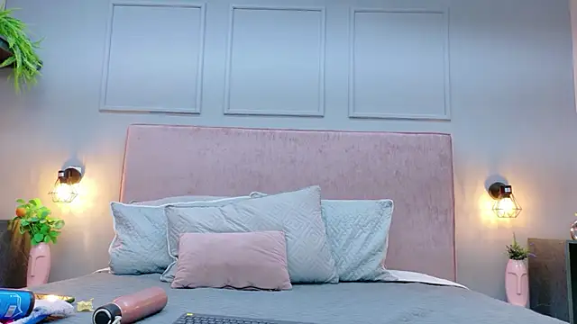 Snapshot of Busty_Zay chatting on 17, 2, 2026 Busty Zay online show from 17, 2, 2026