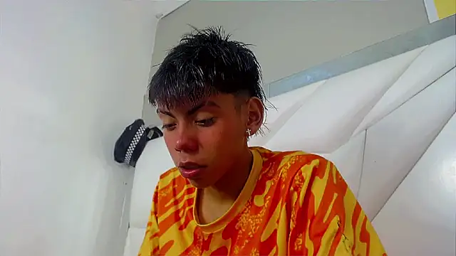 Liarr  online show from 12, 4, 2026