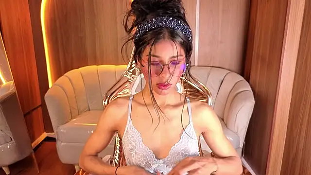 Alina b  online show from 5, 3, 2026