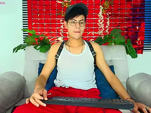 ThiiagoSaeenz online show from 17, 2, 2026