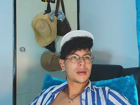 Snapshot of ThiiagoSaeenz chatting on 11, 6, 2026 ThiiagoSaeenz online show from 11, 6, 2026