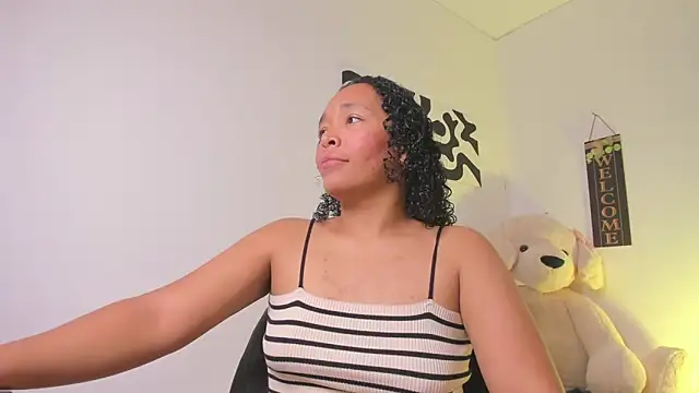 Snapshot of Nia13 chatting on 26, 2, 2026 Nia13 online show from 26, 2, 2026