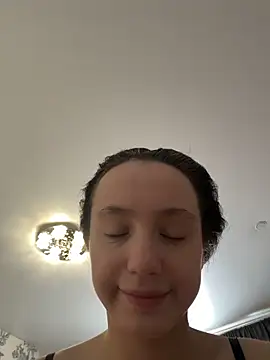 Snapshot of MiaTee chatting on 9, 2, 2026 MiaTee online show from 9, 2, 2026