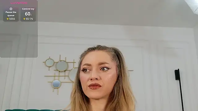 IrisLayne online show from 13, 3, 2026