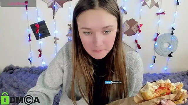 Snapshot of Elina_X chatting on 16, 6, 2026 Elina X online show from 16, 6, 2026