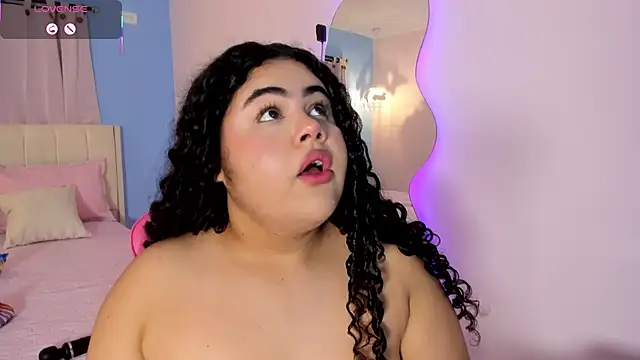 Snapshot of LOU_22_ chatting on 18, 2, 2026 LOU 22 online show from 18, 2, 2026