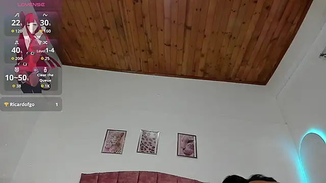 luna velveth online show from 3, 4, 2026