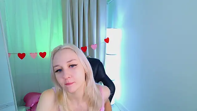 Audrey Kiss online show from 16, 2, 2026