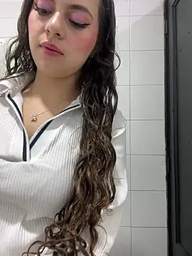 Annie bonnie  online show from 24, 3, 2026