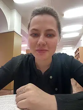 AsynaYuuki online show from 4, 3, 2026