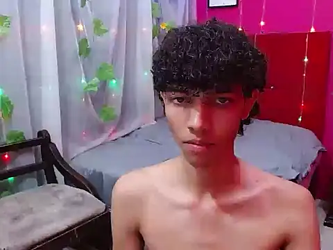 Snapshot of bigcock_twinks chatting on 21, 2, 2026 bigcock twinks online show from 21, 2, 2026