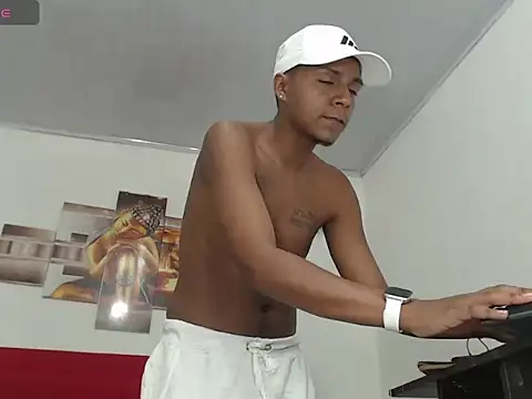 Snapshot of hotboyluxe chatting on 11, 2, 2026 hotboyluxe online show from 11, 2, 2026