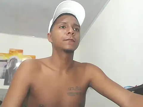 Snapshot of hotboyluxe chatting on 12, 2, 2026 hotboyluxe online show from 12, 2, 2026