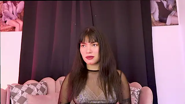 dakotacollins  online show from 15, 2, 2026