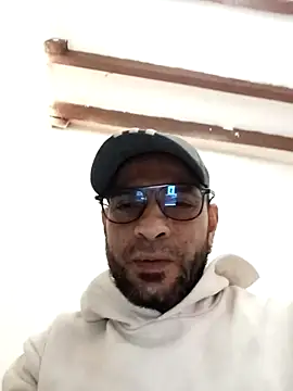 yoahotpetrafiery online show from 14, 2, 2026