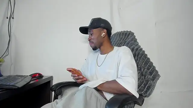 Kofi exotic 2 online show from 15, 7, 2026