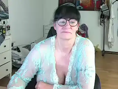 Snapshot of Sylly chatting on 17, 1, 2025 Sylly online show from 17, 1, 2025