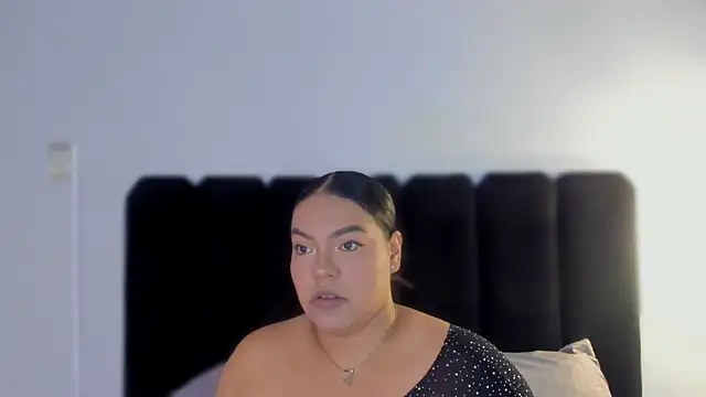 Amaranoir- online show from 9, 4, 2026