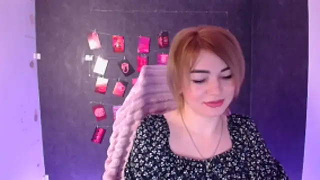 CuttieEmma online show from 2, 2, 2026