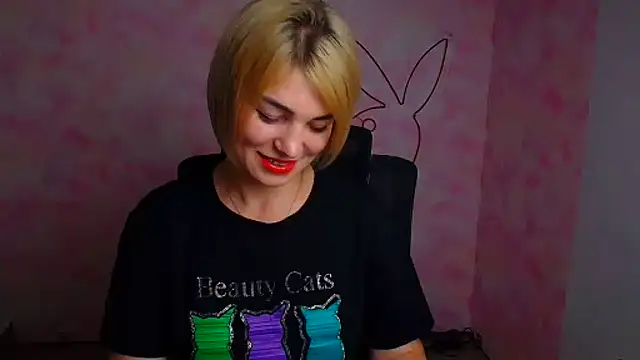 CuttieEmma online show from 27, 7, 2026