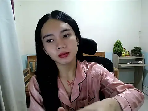 Snapshot of devine_goddess chatting on 15, 7, 2026 devine goddess online show from 15, 7, 2026