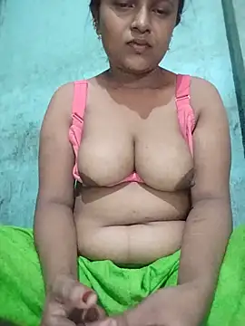 Romantic-Couple999 online show from 6, 6, 2026