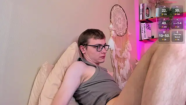 Snapshot of Emmit_Barker chatting on 5, 7, 2026 Emmit Barker online show from 5, 7, 2026