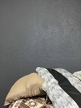 Snapshot of MeekyCurvyAss chatting on 8, 2, 2026 MeekyCurvyAss online show from 8, 2, 2026