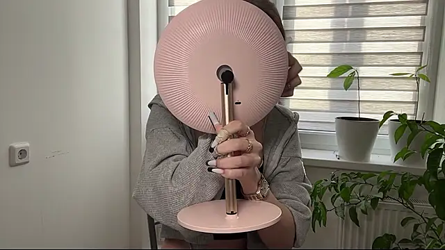 Sarahsolara online show from 28, 2, 2026