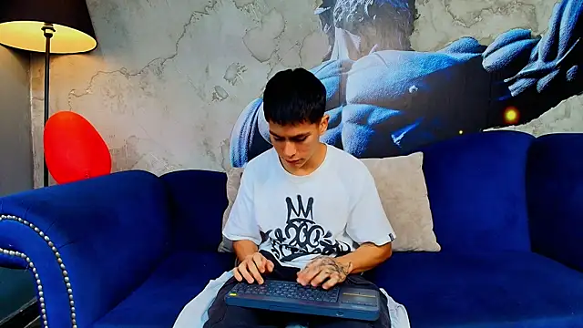 Snapshot of Aron_pulse chatting on 20, 2, 2026 Aron pulse online show from 20, 2, 2026