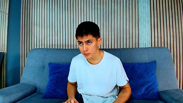 Snapshot of Aron_pulse chatting on 21, 2, 2026 Aron pulse online show from 21, 2, 2026