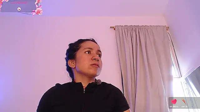 Snapshot of chiarafustox chatting on 5, 2, 2026 chiarafustox online show from 5, 2, 2026