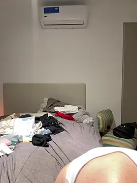 lolaaculaa online show from 12, 2, 2026