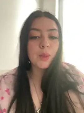 Snapshot of lolaaculaa chatting on 27, 4, 2026 lolaaculaa online show from 27, 4, 2026
