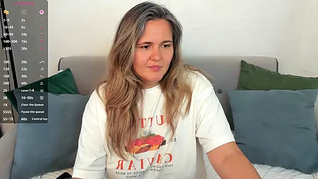 Snapshot of LilyBel chatting on 2, 7, 2026 LilyBel online show from 2, 7, 2026