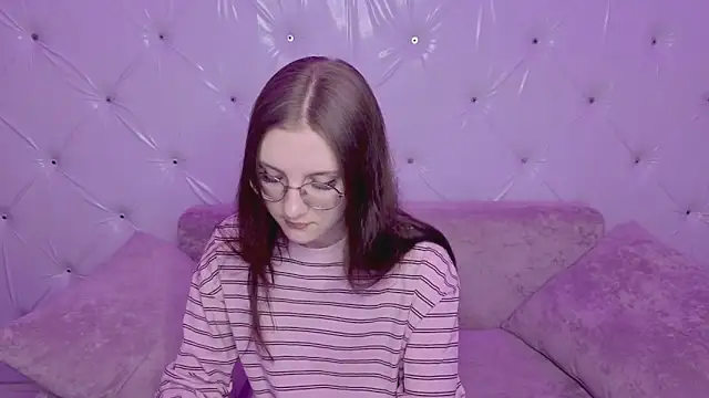 Snapshot of VixenLight chatting on 23, 2, 2026 VixenLight online show from 23, 2, 2026