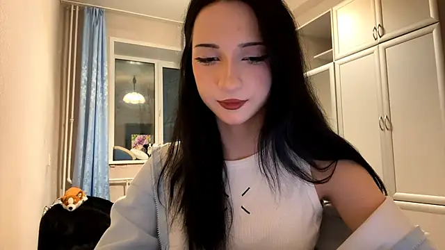 UrBabeLuna online show from 1, 2, 2026