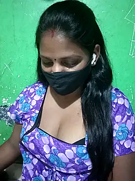 Snapshot of Parul-009 chatting on 23, 4, 2026 Parul-009 online show from 23, 4, 2026