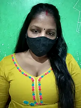 Snapshot of Parul-009 chatting on 25, 4, 2026 Parul-009 online show from 25, 4, 2026