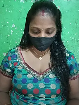 Snapshot of Parul-009 chatting on 11, 5, 2026 Parul-009 online show from 11, 5, 2026