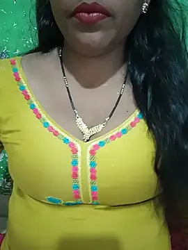 Snapshot of Parul-009 chatting on 17, 5, 2026 Parul-009 online show from 17, 5, 2026