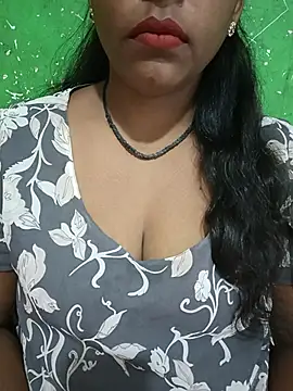 Snapshot of Parul-009 chatting on 19, 5, 2026 Parul-009 online show from 19, 5, 2026