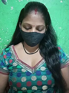 Snapshot of Parul-009 chatting on 20, 5, 2026 Parul-009 online show from 20, 5, 2026