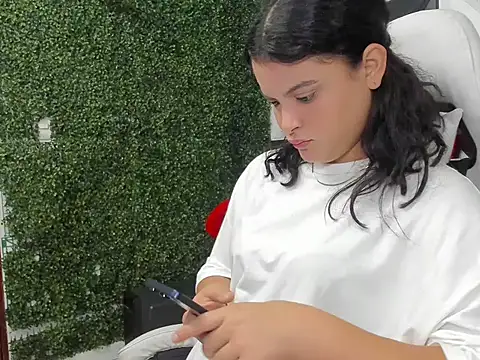 Snapshot of Andrea_girlx chatting on 17, 2, 2026 Andrea girlx online show from 17, 2, 2026