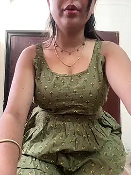 Snapshot of kavyababy00 chatting on 7, 3, 2026 kavyababy00 online show from 7, 3, 2026