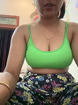 Snapshot of kavyababy00 chatting on 22, 3, 2026 kavyababy00 online show from 22, 3, 2026