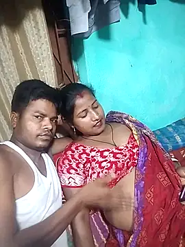 Snapshot of Your_deshibhabi25years chatting on 17, 5, 2026 Your deshibhabi25years online show from 17, 5, 2026