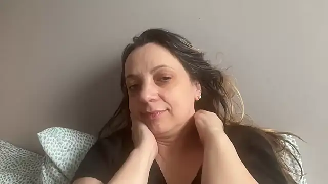ShyFlameLive online show from 29, 4, 2026