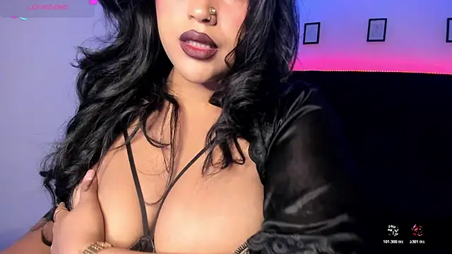 Snapshot of Kamala_Khan_Tx chatting on 28, 7, 2026 Kamala Khan Tx online show from 28, 7, 2026