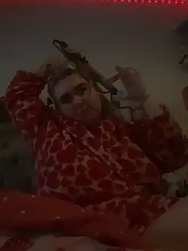 Snapshot of TwoWayT_xx chatting on 4, 2, 2026 TwoWayT xx online show from 4, 2, 2026